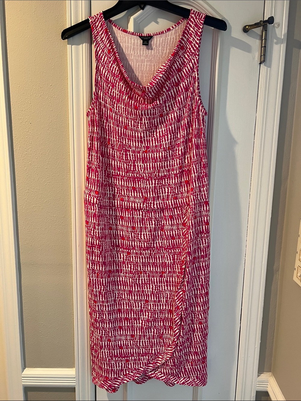 NWOT size XS Ann Taylor Pink & White Sleeveless dress w/ cowl neck. stretchy